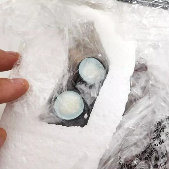 New Set of 3 Peeping Gnomes Garden Statues - Whimsical Fairy Garden Decor - Picture 5 of 6